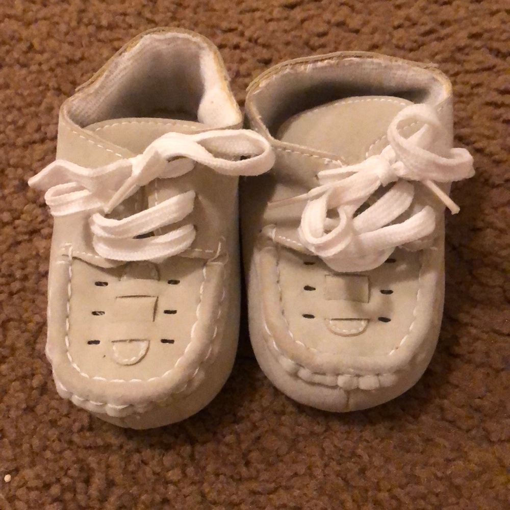 Baby beige tan Moccasin Shoes slippers